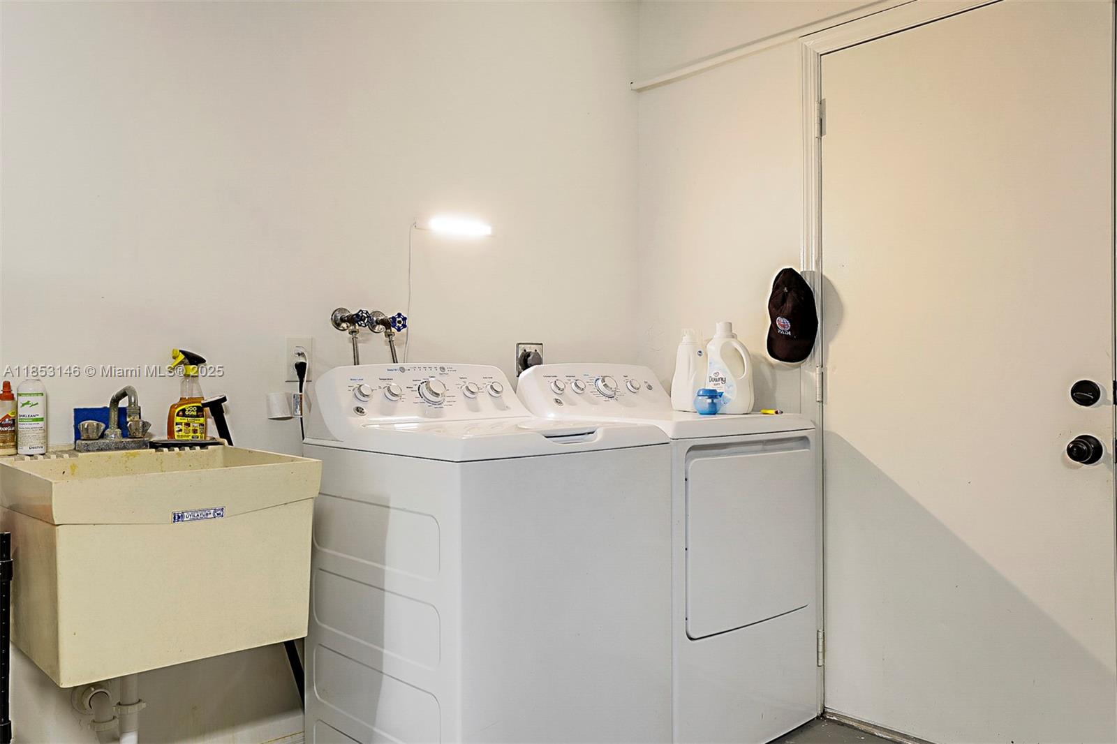 LAKEWOOD PARK UNIT 11 - Residential