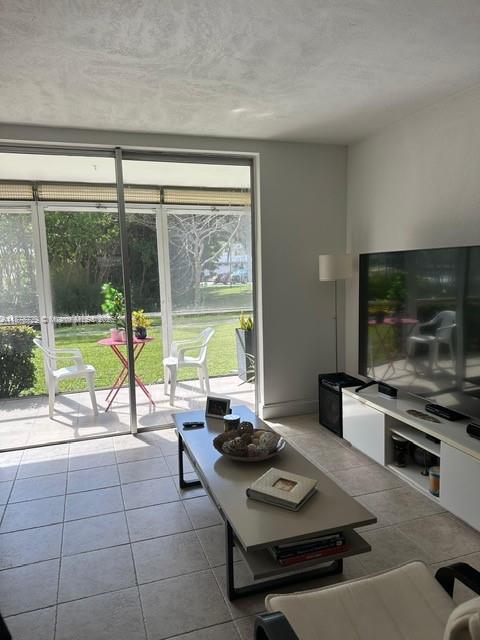 Beautiful 1 bed / 1 bath in a desirable 55+ waterfront community in Aventura! Convenient first-floor entry with a private balcony overlooking lush garden view. Features tile floors, a clean kitchen with updated cabinets & appliances, and hurricane protection. Resort-style amenities include 5 pools, clubhouse, movie theater, billiards, bowling, fitness center, walking paths, and a courtesy bus. Gated
with 24/7 security, just minutes from Aventura Mall, beaches, dining & more!