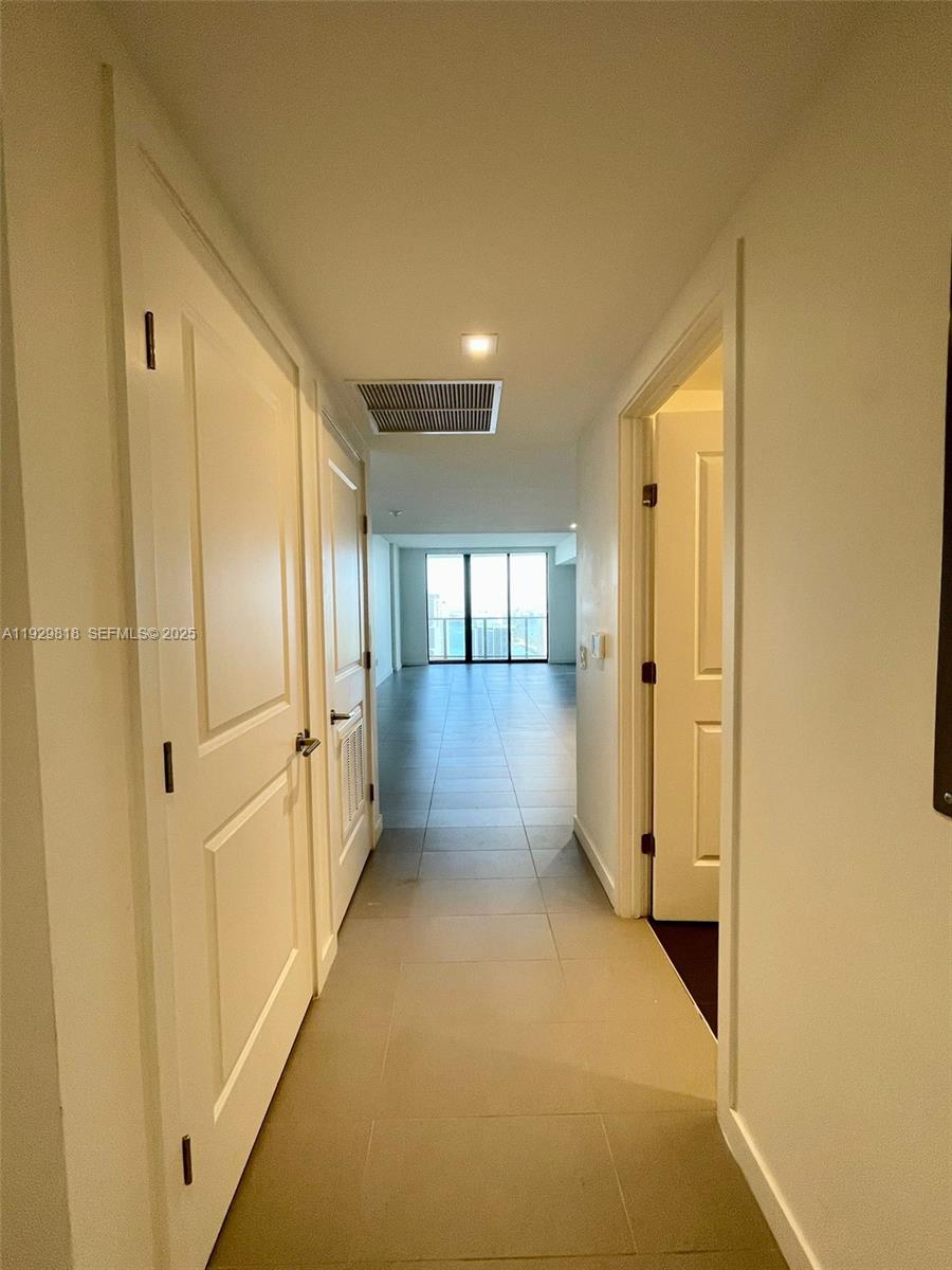 CANVAS CONDO - Residential