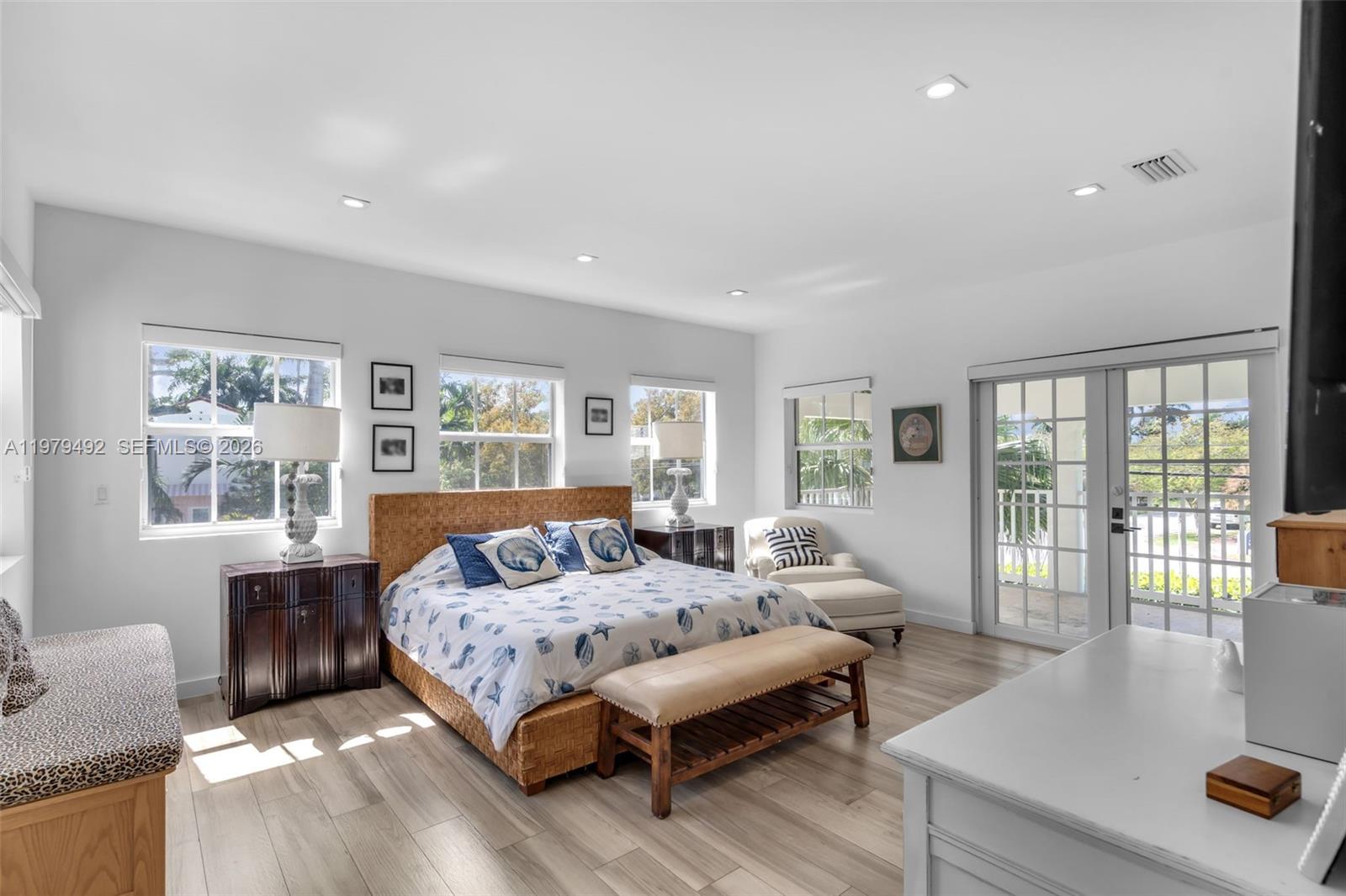 LA GORCE GOLF SUB - Residential