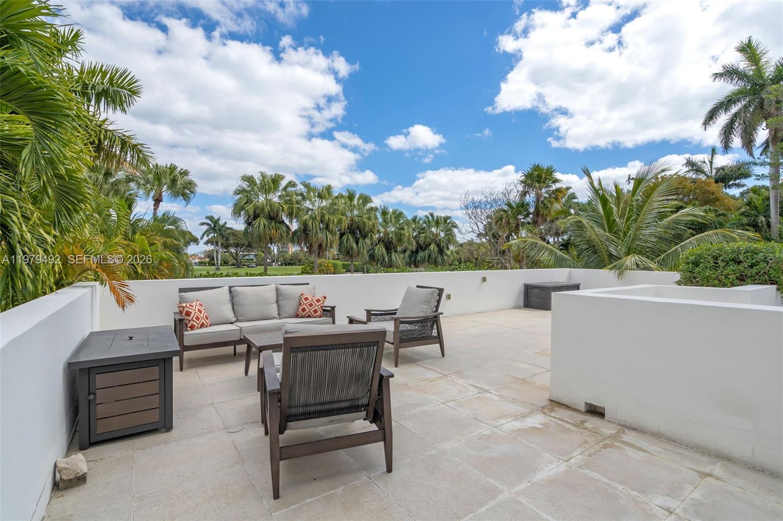 LA GORCE GOLF SUB - Residential