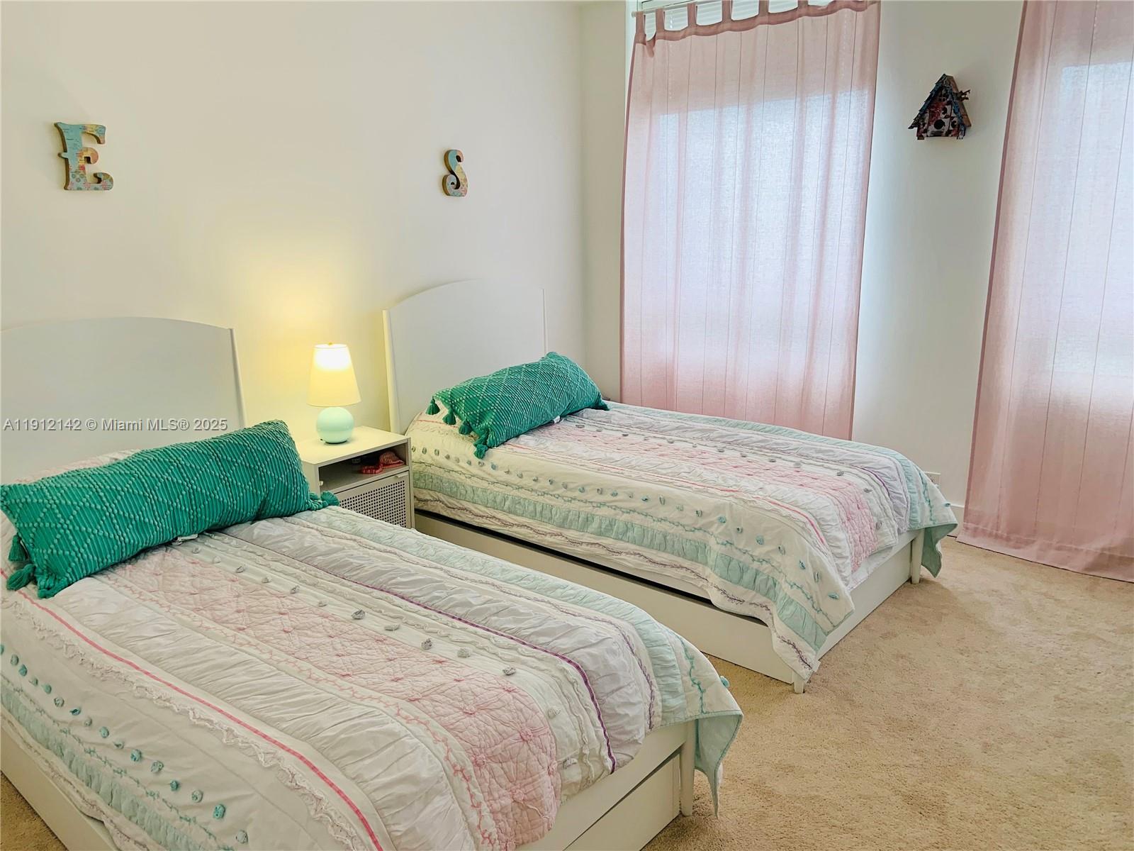 THE PALACE CONDO - Residential