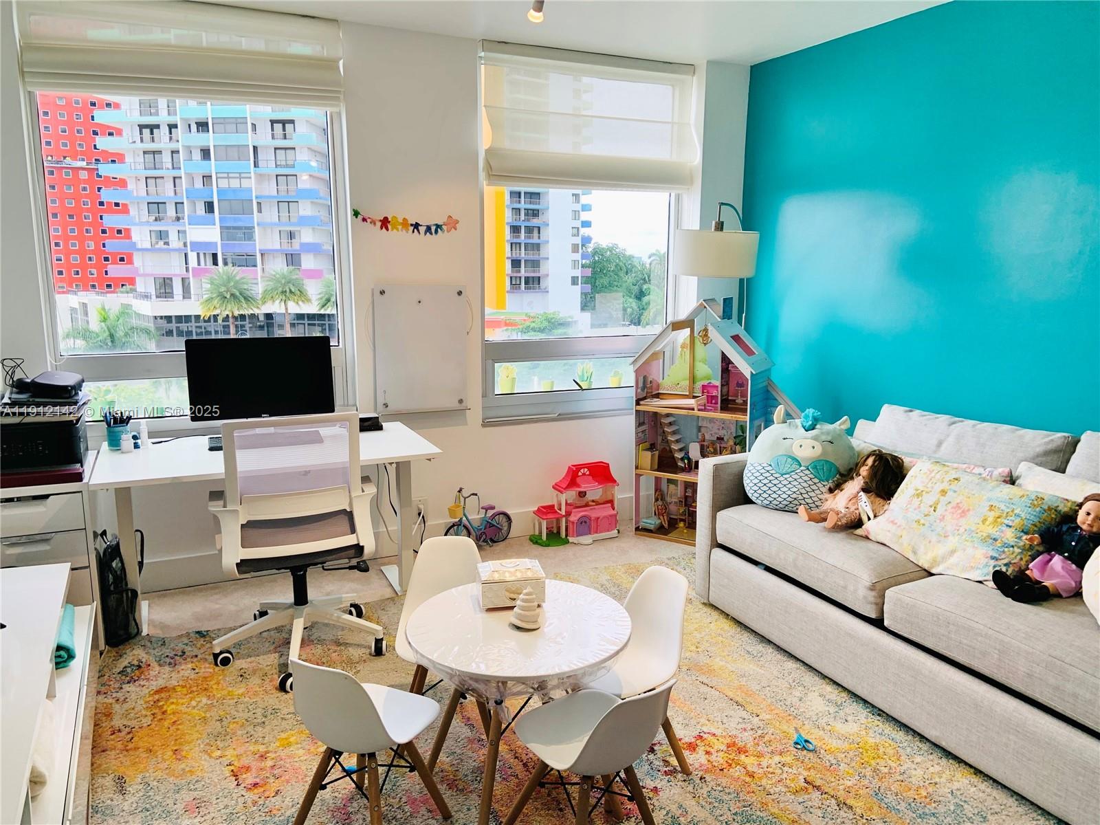 THE PALACE CONDO - Residential