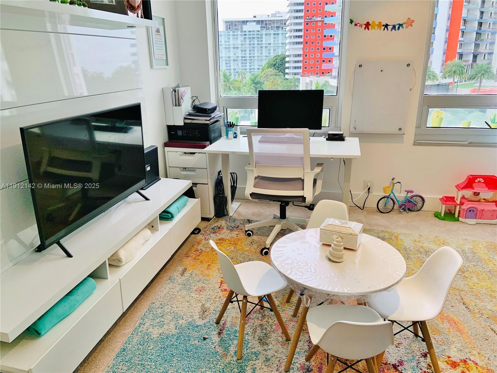 THE PALACE CONDO - Residential