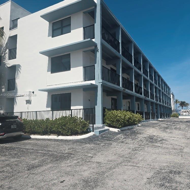 BEACH TERRACE RESORT COND - Residential