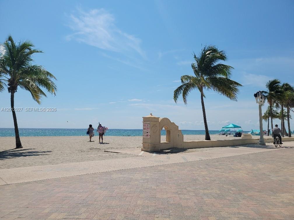 BEACH TERRACE RESORT COND - Residential
