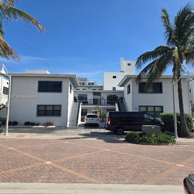 BEACH TERRACE RESORT COND - Residential