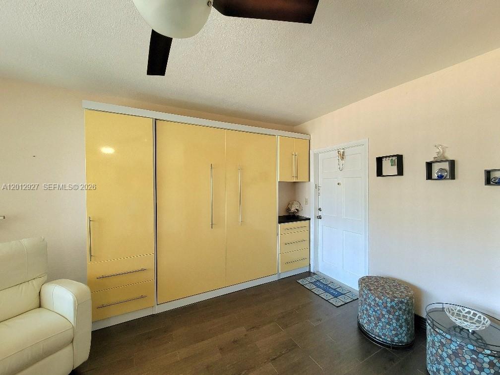 BEACH TERRACE RESORT COND - Residential