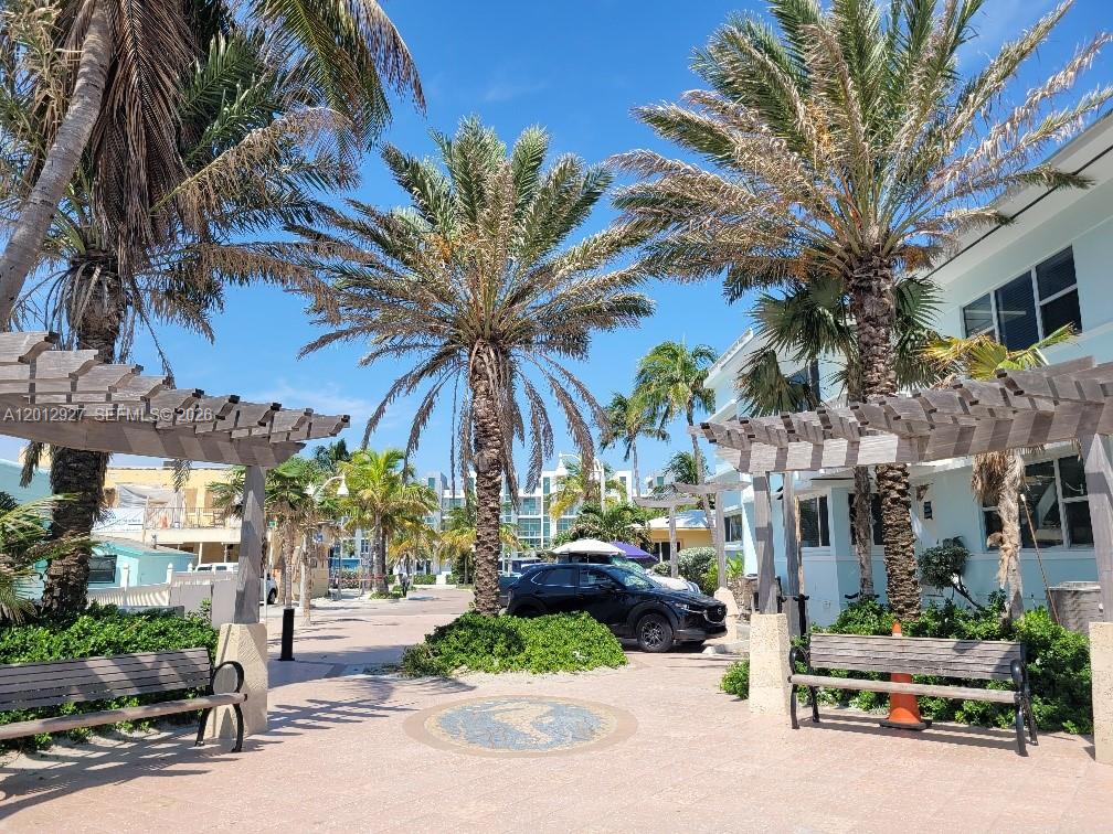 BEACH TERRACE RESORT COND - Residential