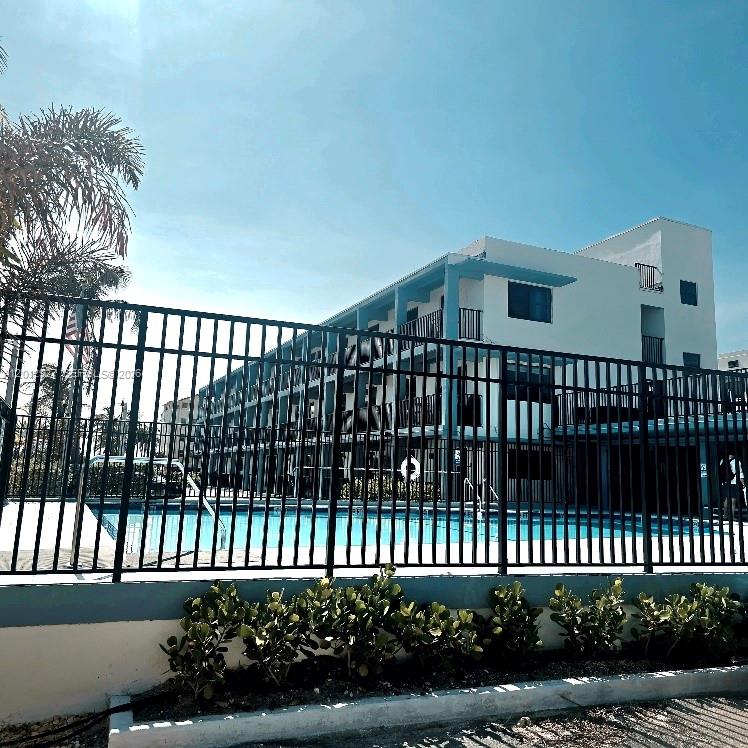 BEACH TERRACE RESORT COND - Residential