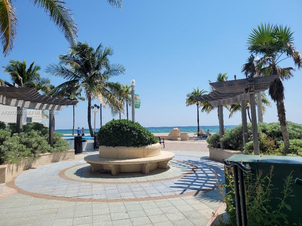 BEACH TERRACE RESORT COND - Residential