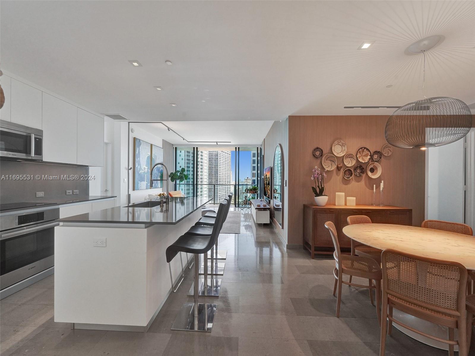68 SE 6th St 2103