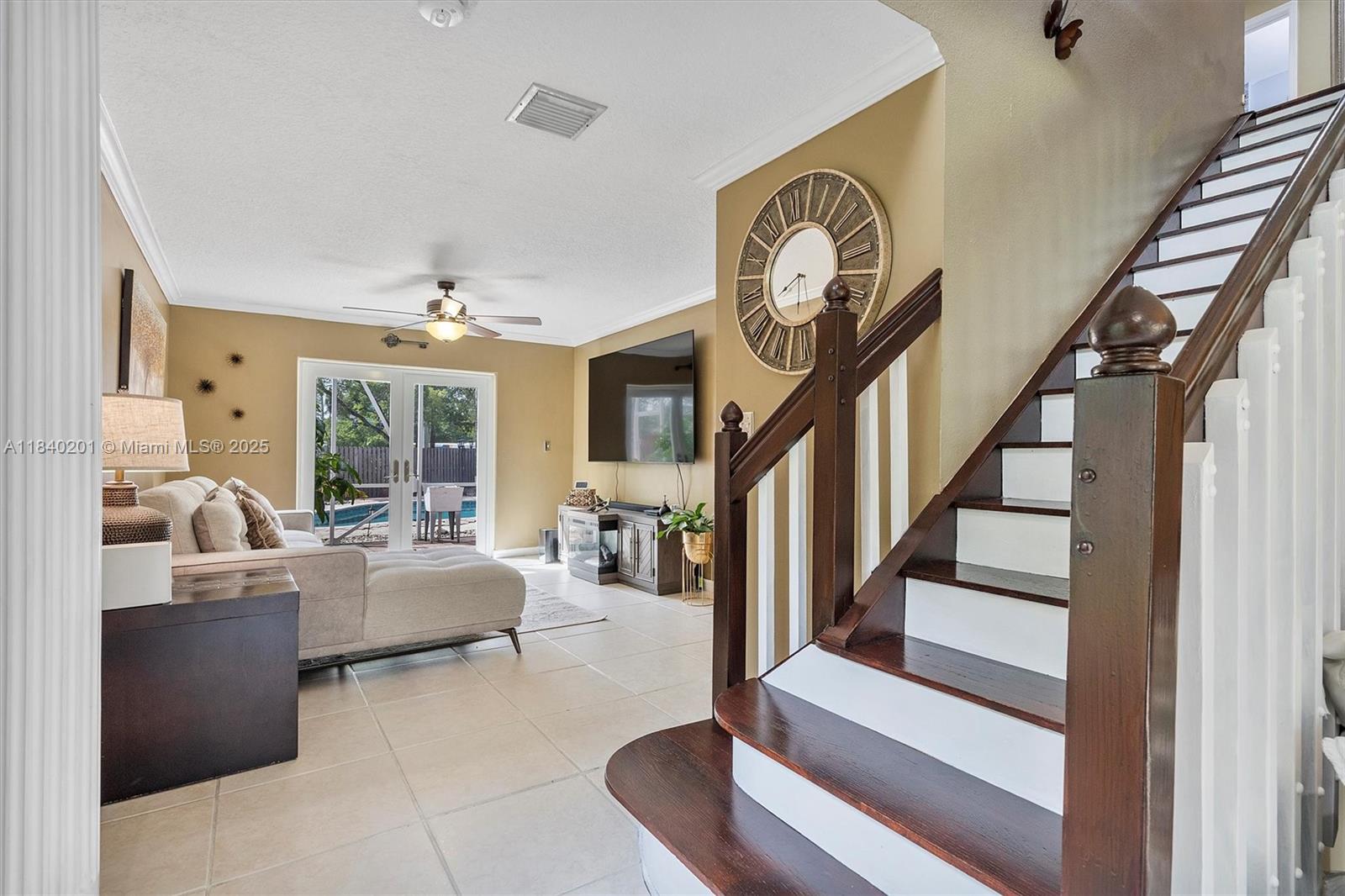 RESUBDIVISION OF TRACT - Residential