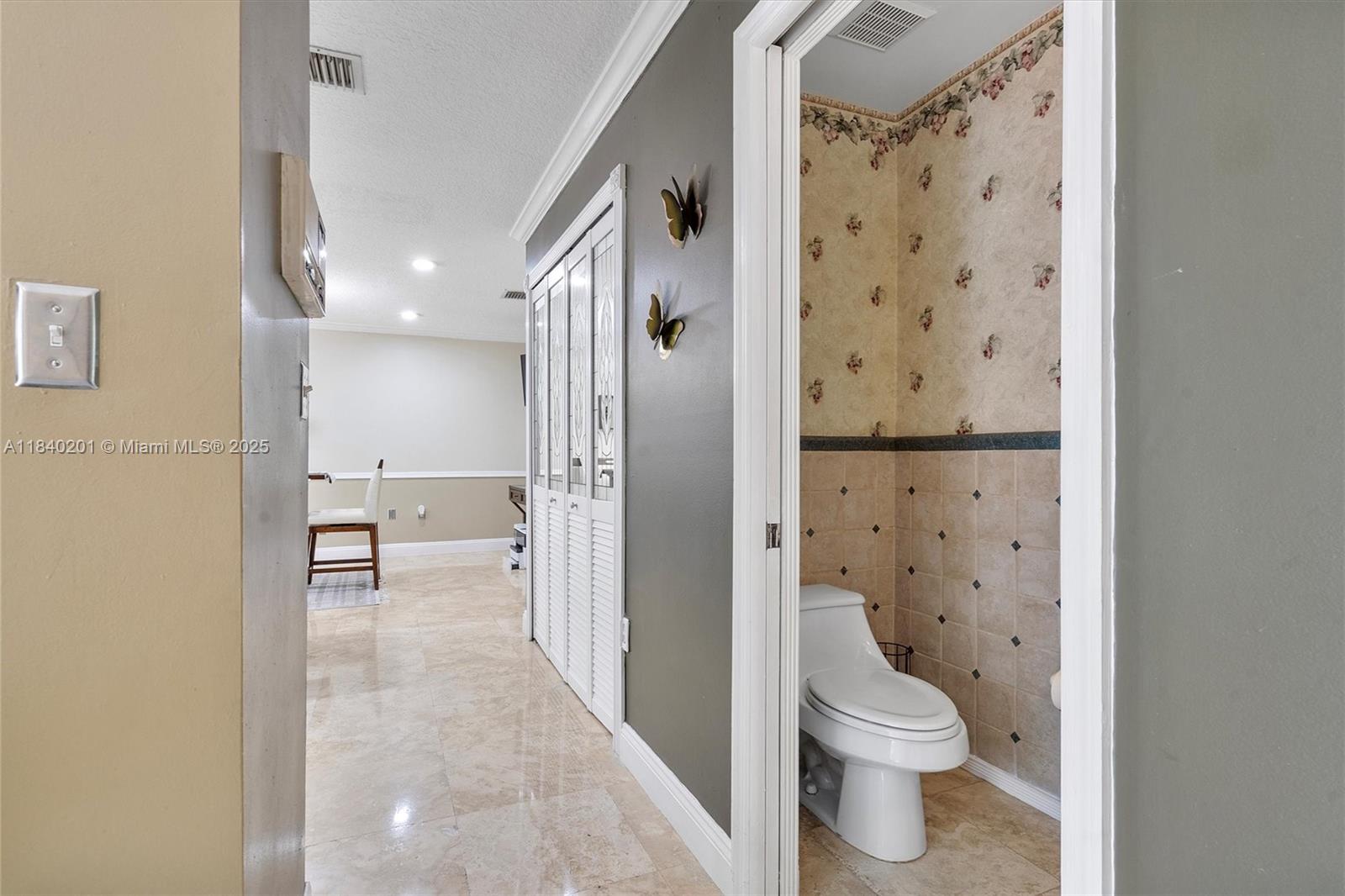 RESUBDIVISION OF TRACT - Residential