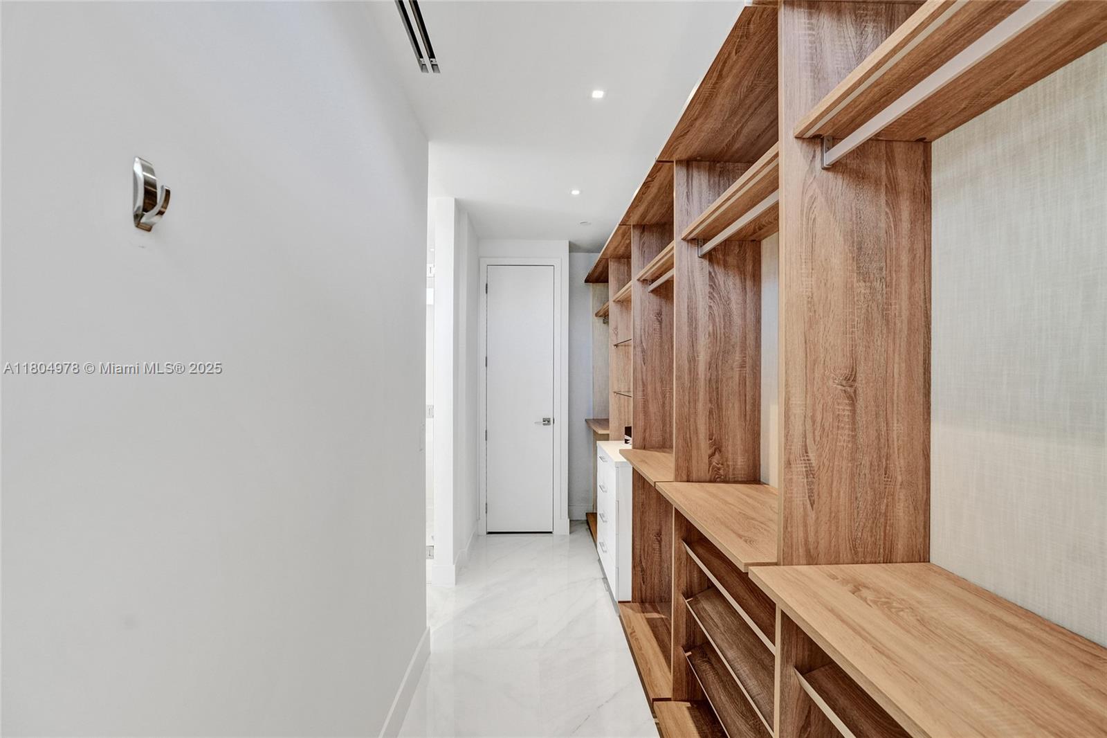 WATERWAYS SEC 5 - Residential Lease