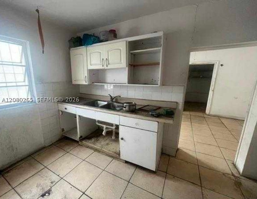 3708 NW 12th Ave, Miami FL 33127