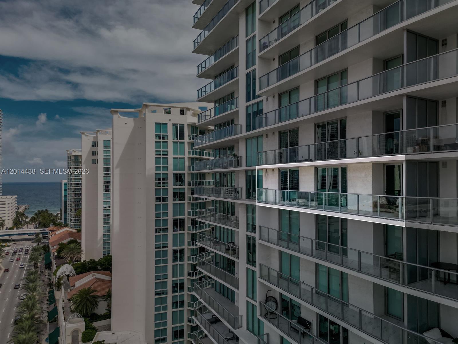 PARQUE TOWERS CONDO - Residential