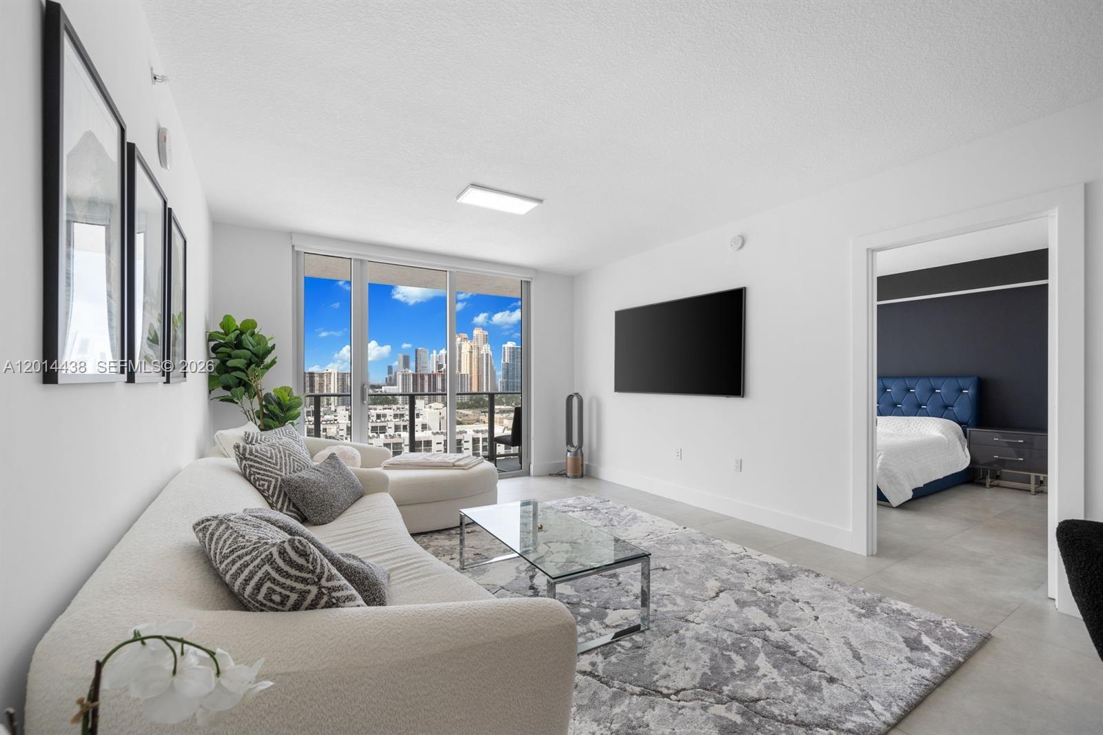 PARQUE TOWERS CONDO - Residential