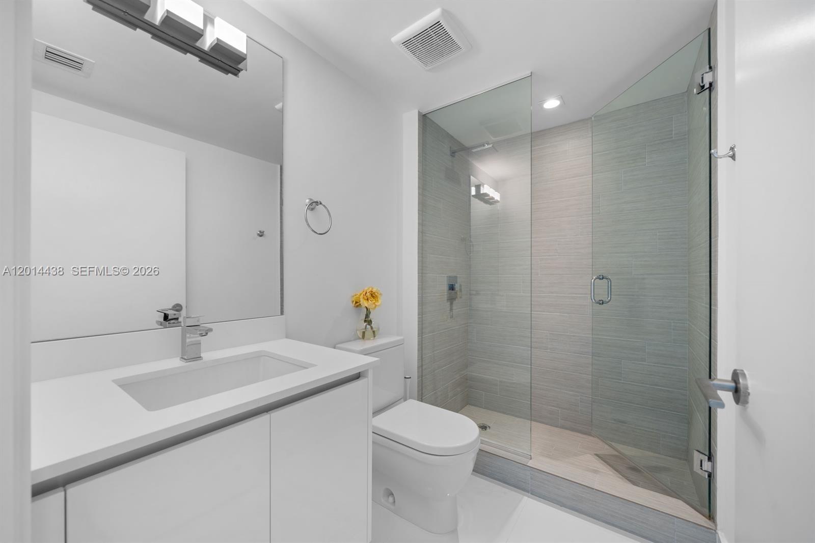 PARQUE TOWERS CONDO - Residential