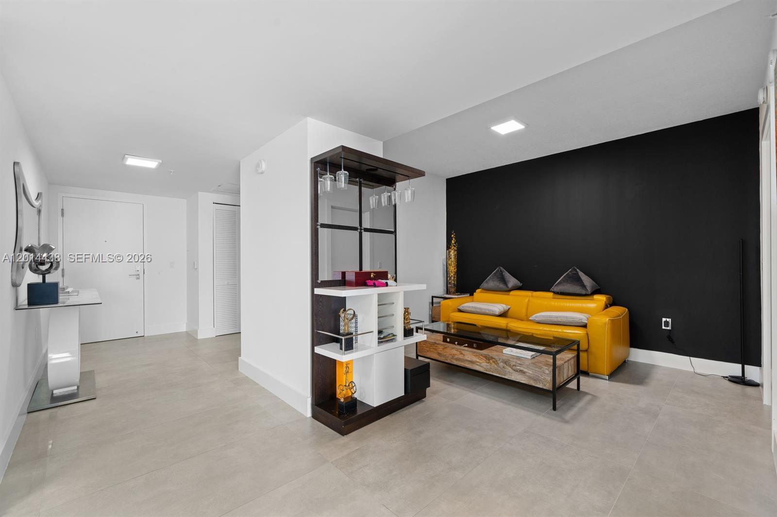 PARQUE TOWERS CONDO - Residential
