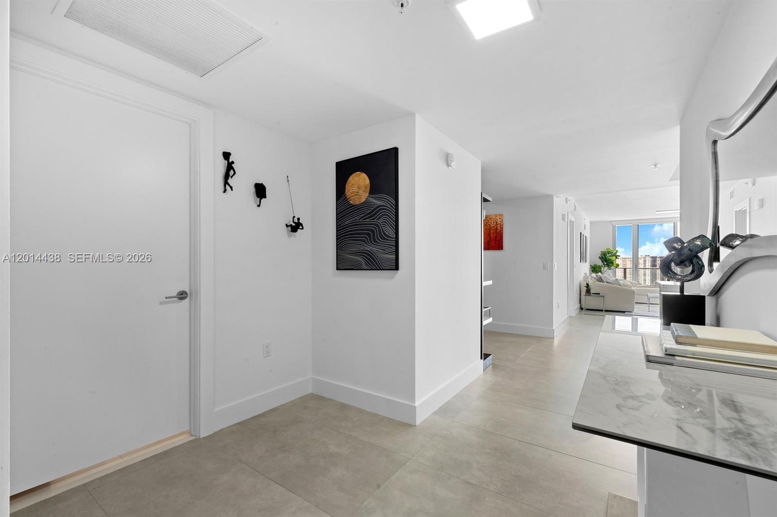 PARQUE TOWERS CONDO - Residential