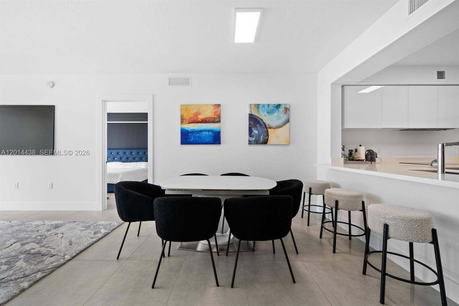PARQUE TOWERS CONDO - Residential