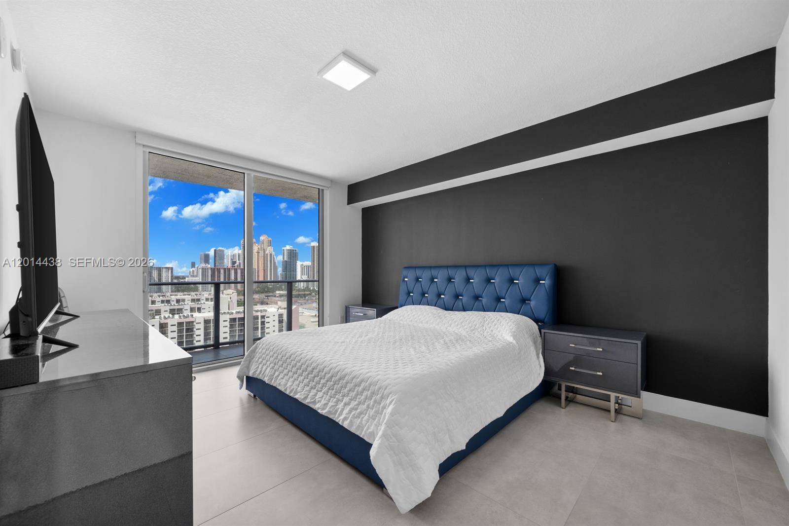 PARQUE TOWERS CONDO - Residential