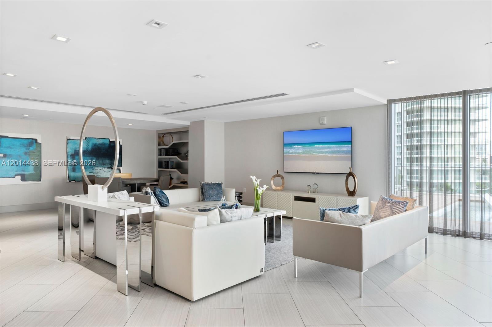 PARQUE TOWERS CONDO - Residential