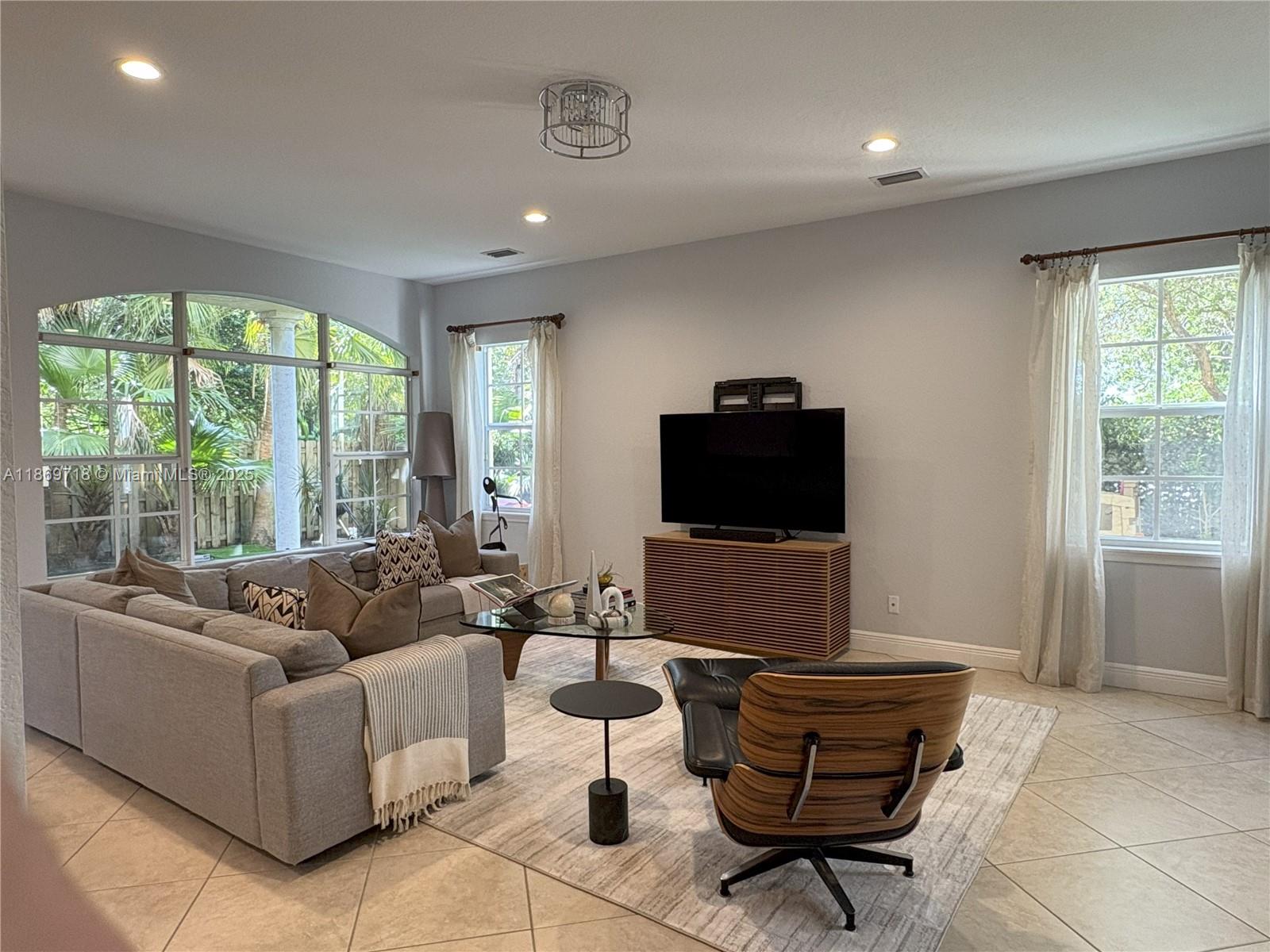 GRACELAND PARK - Residential