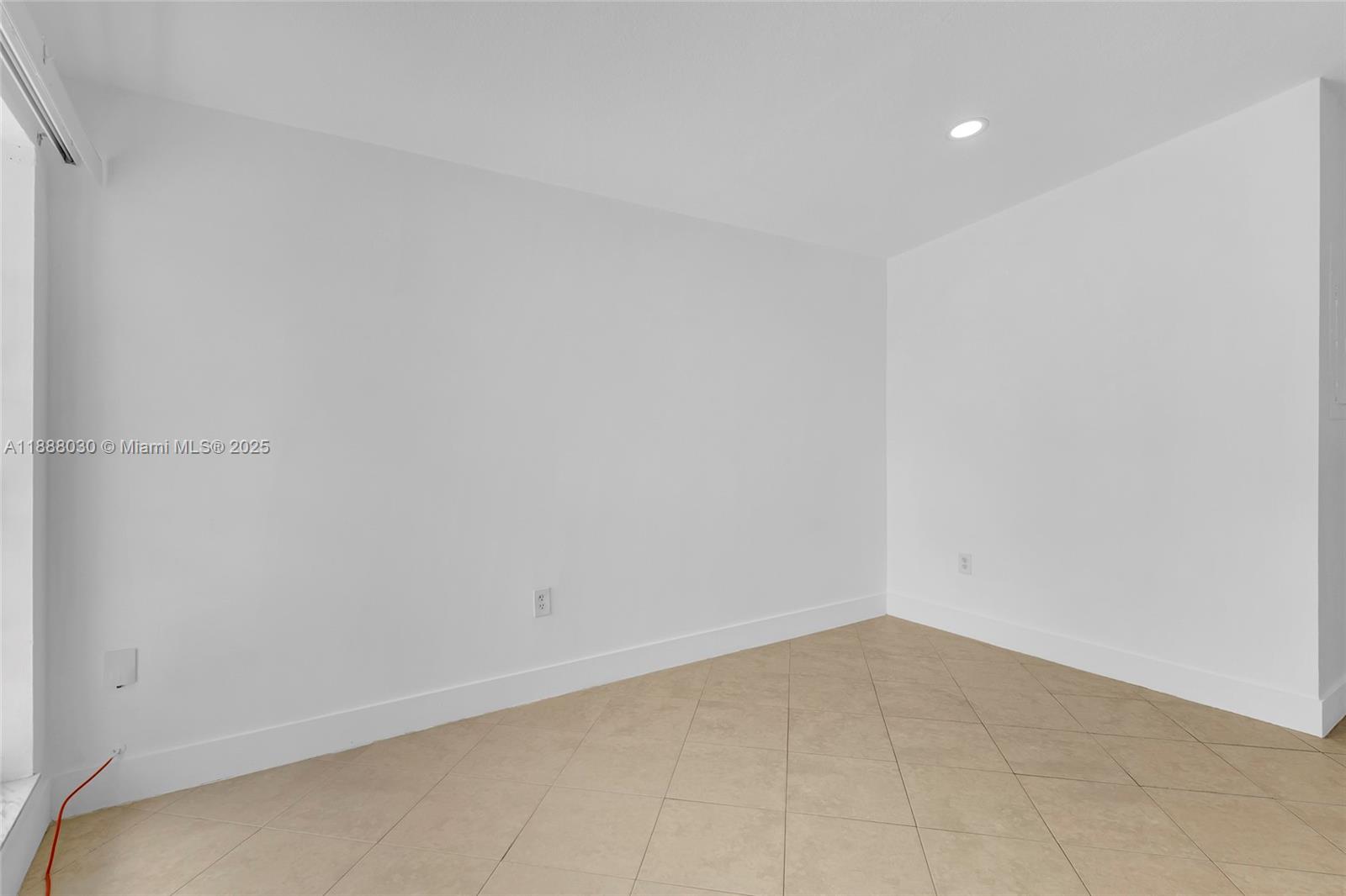 LONDON ESTATES 1ST ADDN - Residential Lease