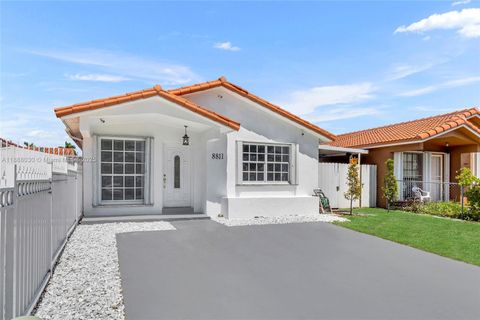 8811 NW 112th Ter Hialeah Gardens FL 33018