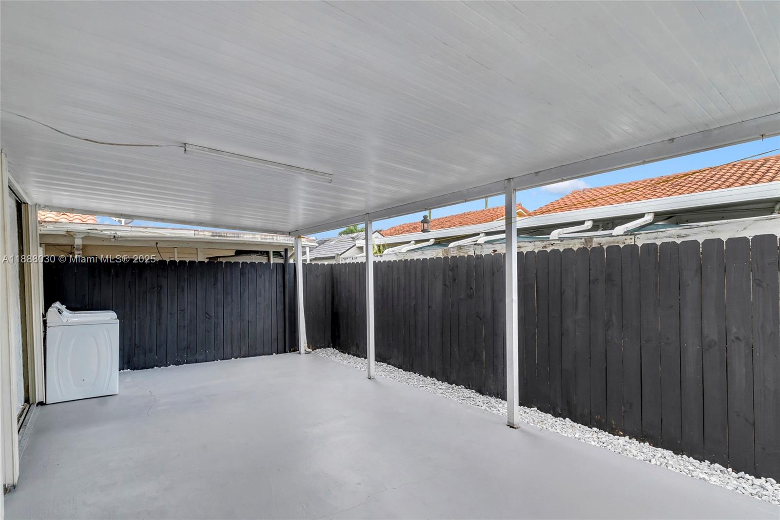 LONDON ESTATES 1ST ADDN - Residential Lease