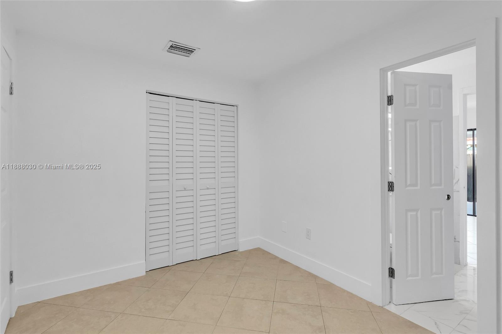 LONDON ESTATES 1ST ADDN - Residential Lease