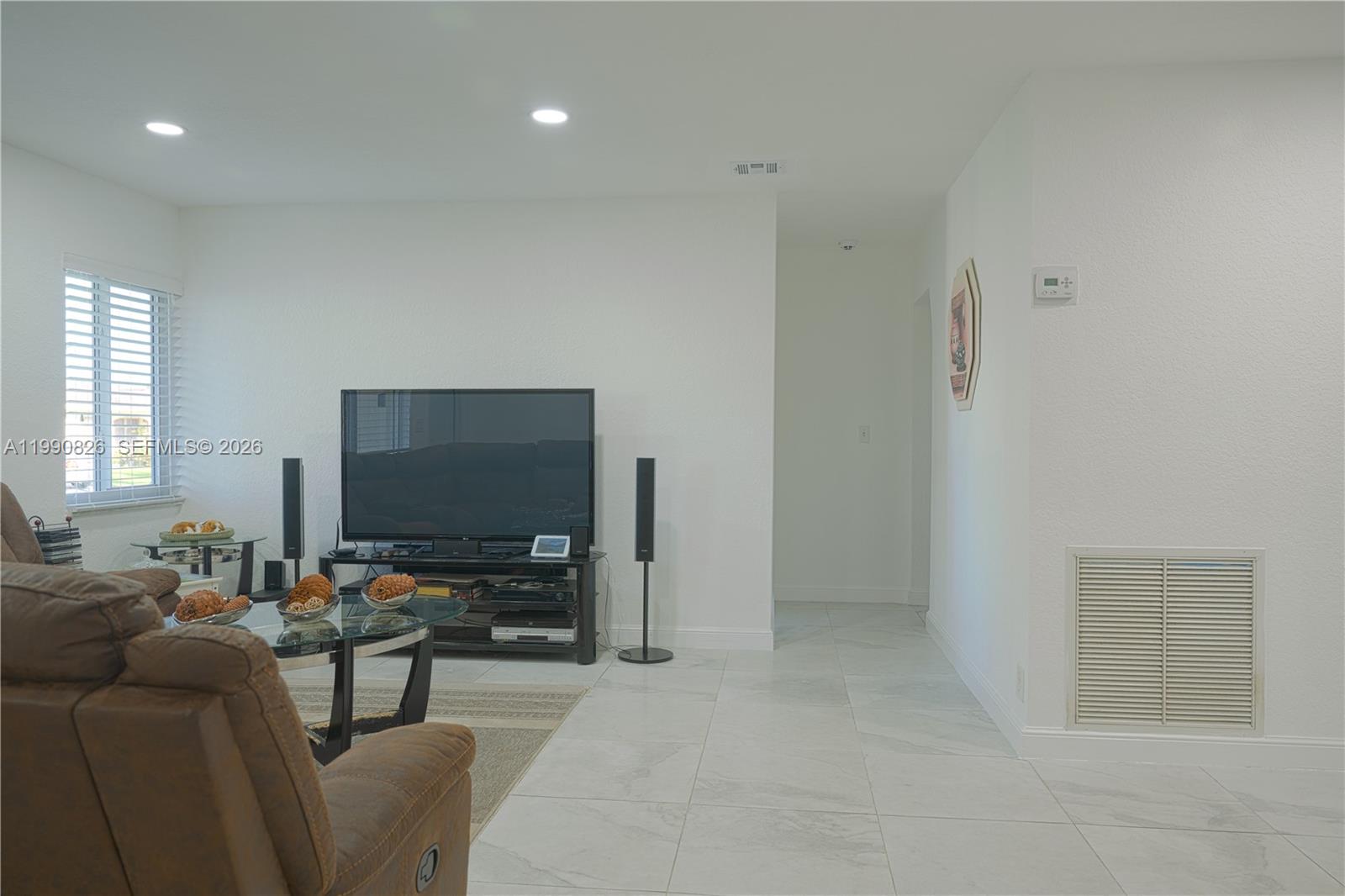 CRYSTAL LAKE VILLAS - Residential