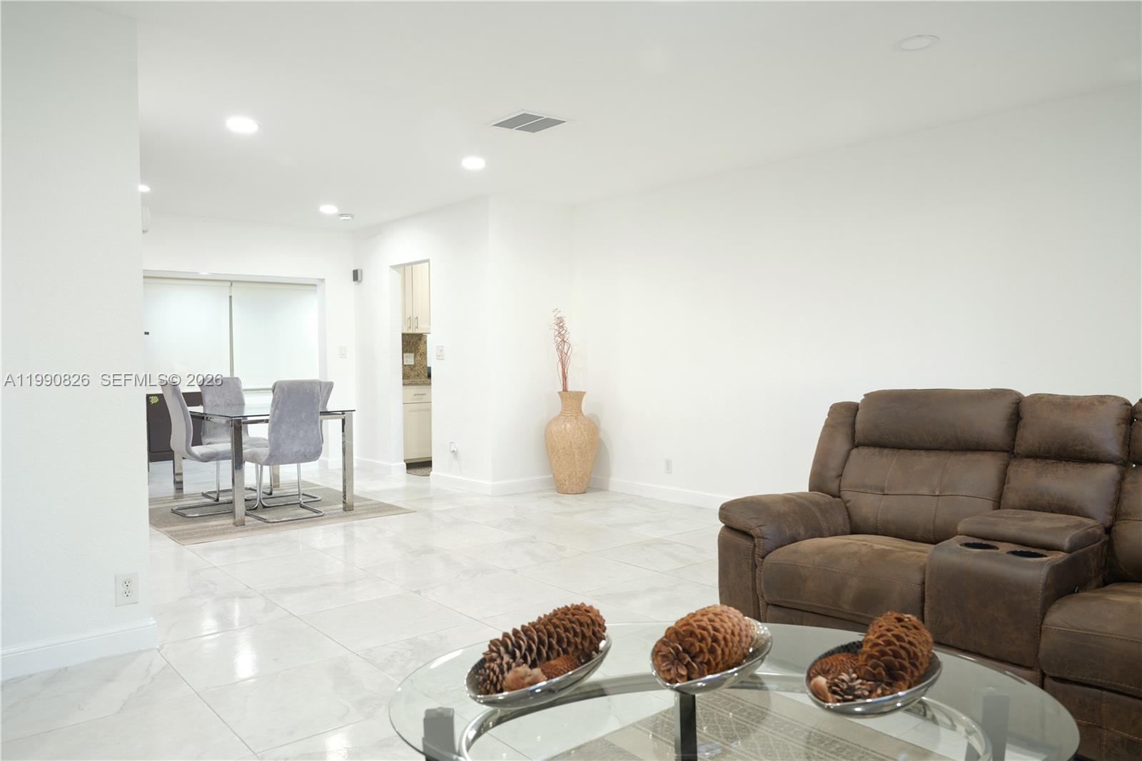 CRYSTAL LAKE VILLAS - Residential