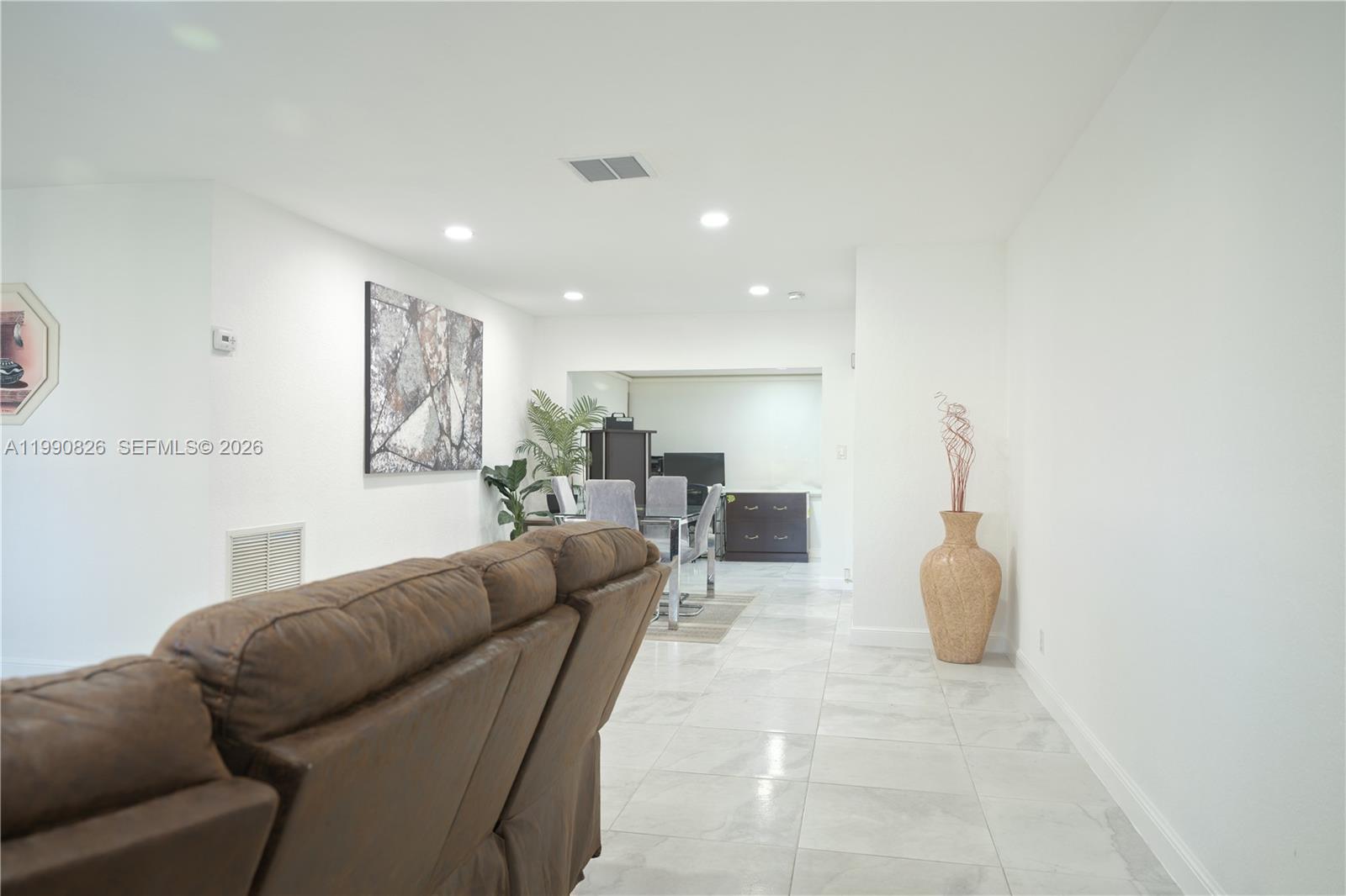 CRYSTAL LAKE VILLAS - Residential