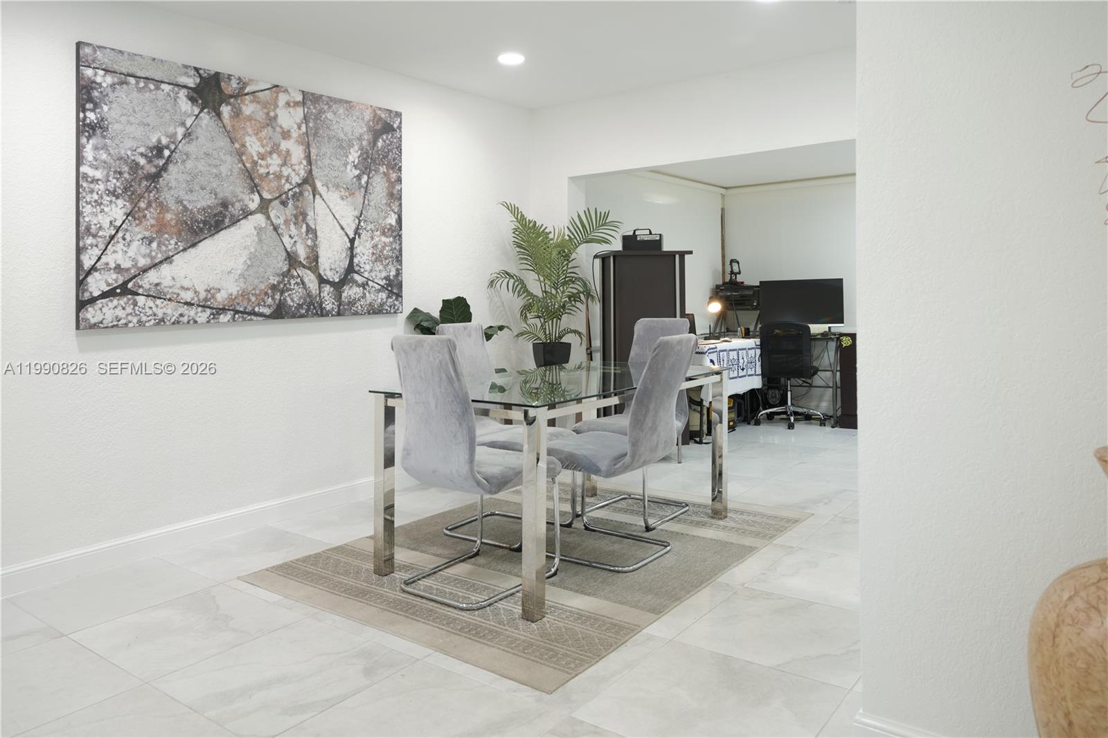 CRYSTAL LAKE VILLAS - Residential