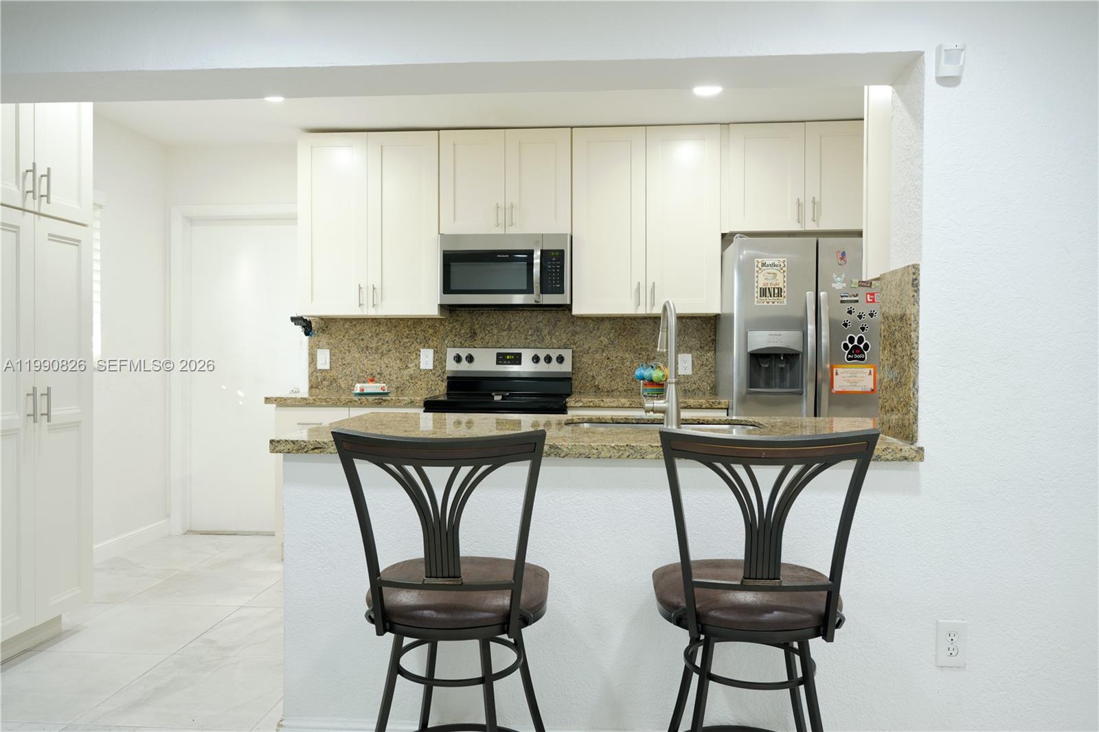 CRYSTAL LAKE VILLAS - Residential