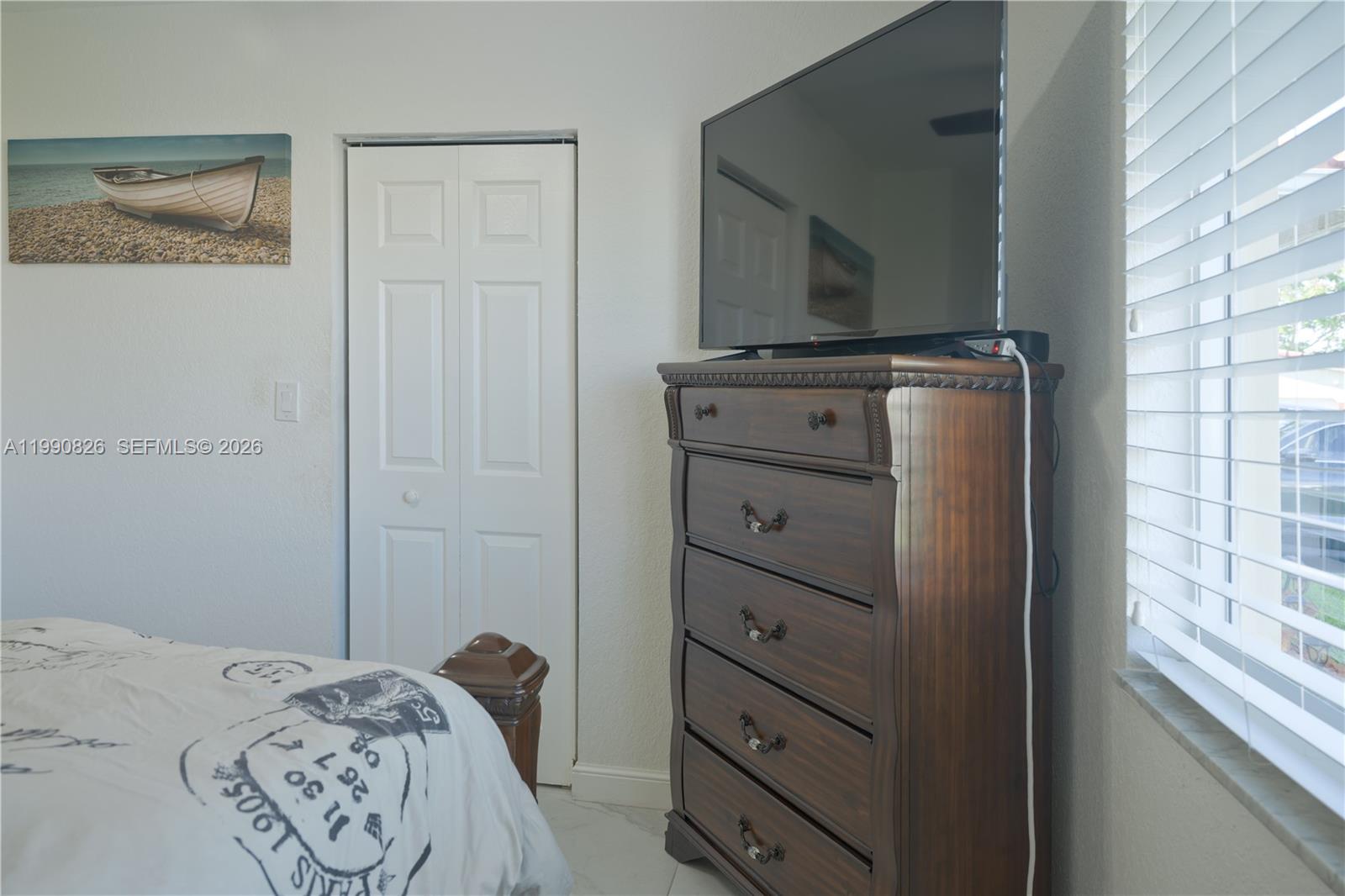 CRYSTAL LAKE VILLAS - Residential