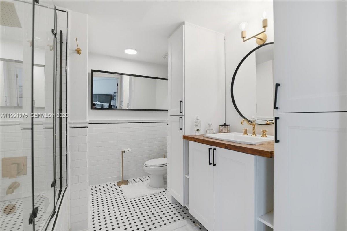 WIND CONDO - Residential