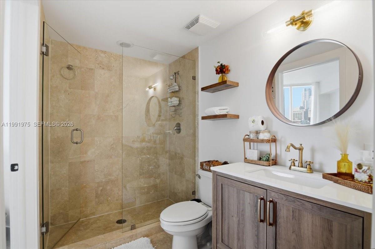 WIND CONDO - Residential