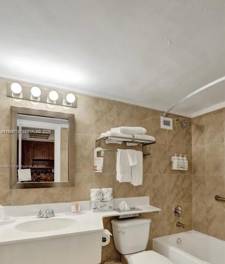 THE AVENTURA BEACH CLUB C - Residential