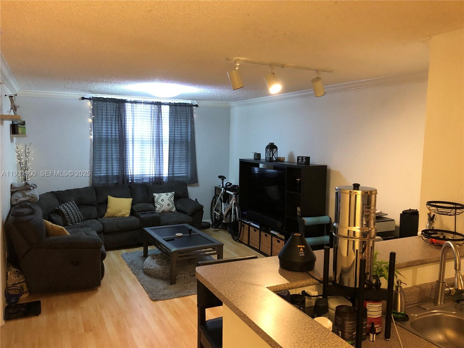 REGENT PARK CONDO - Residential
