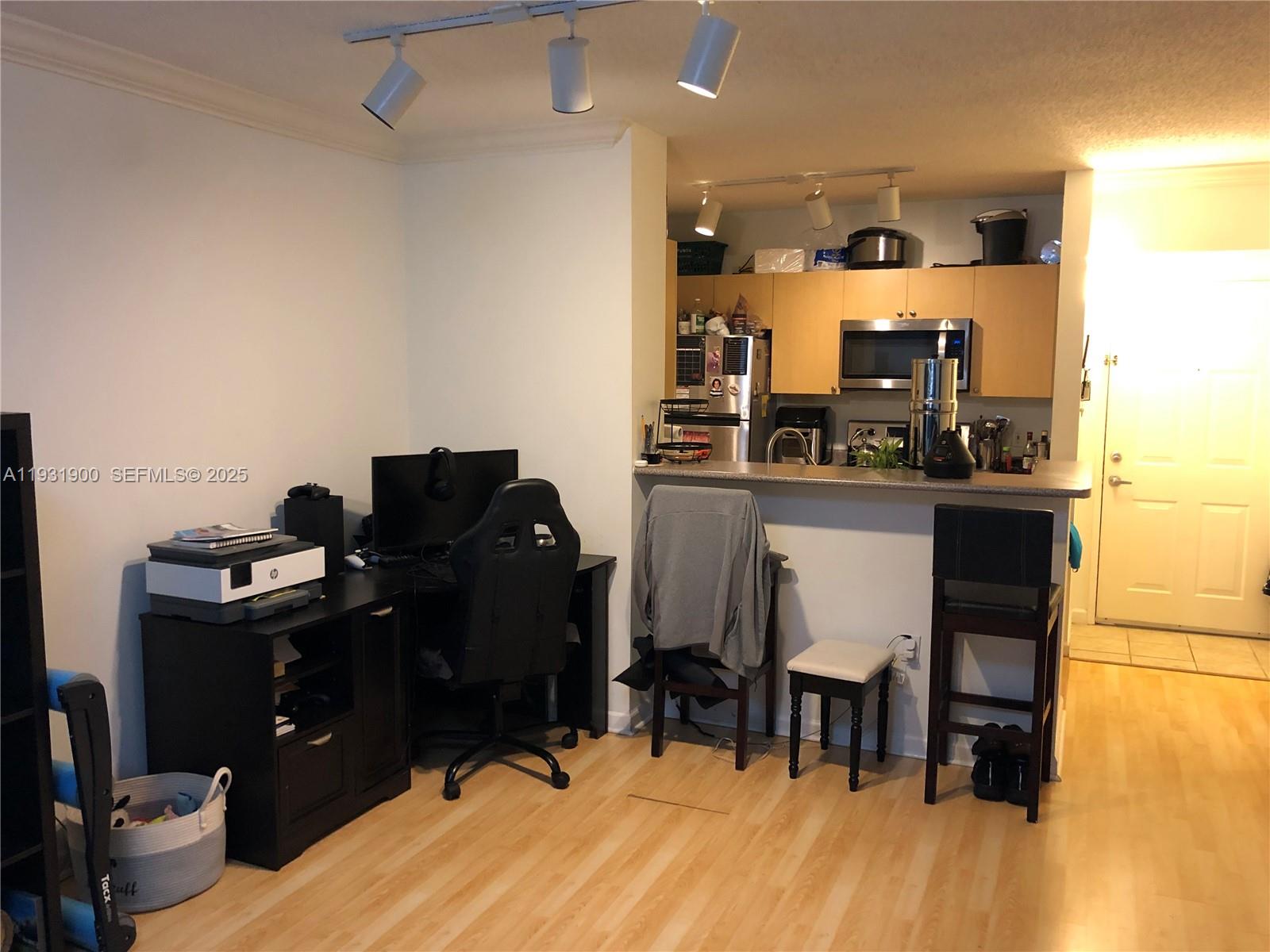 REGENT PARK CONDO - Residential