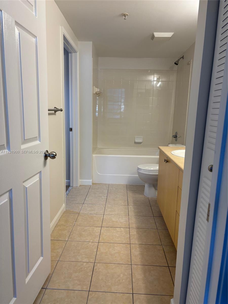 REGENT PARK CONDO - Residential