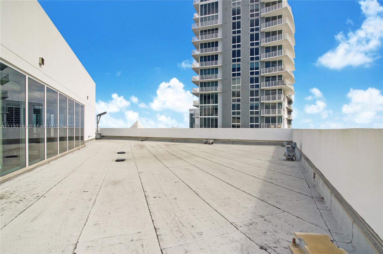 LAS OLAS RIVER HOUSE COND - Residential