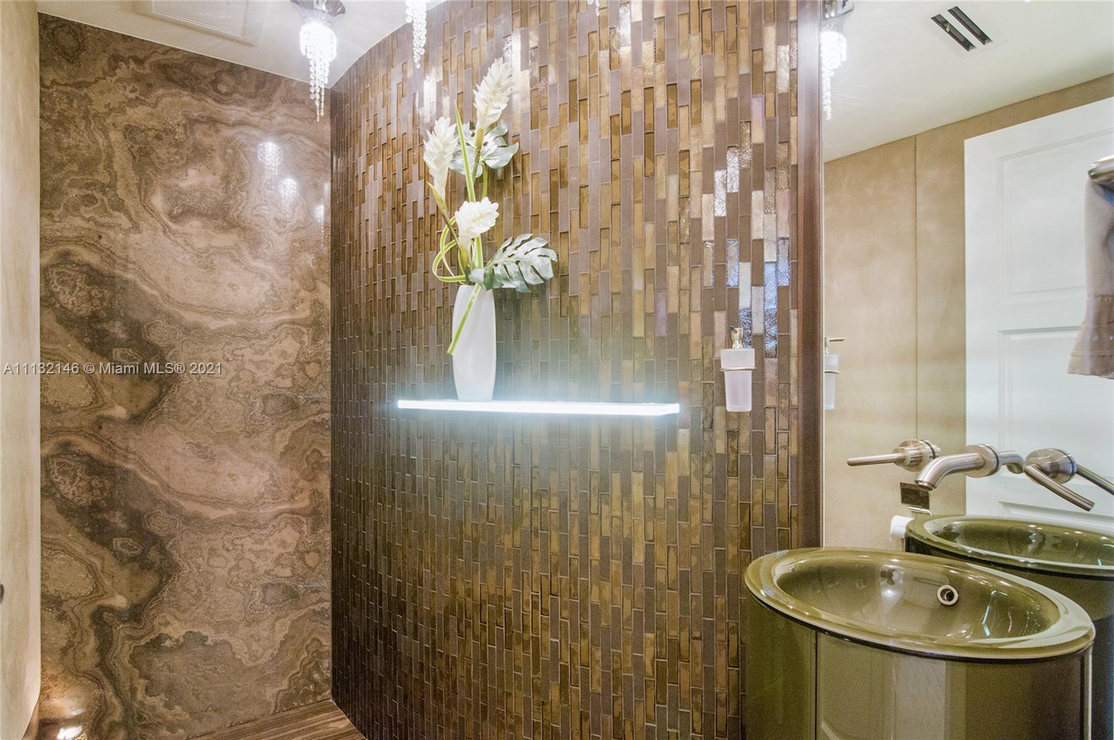 LAS OLAS RIVER HOUSE COND - Residential