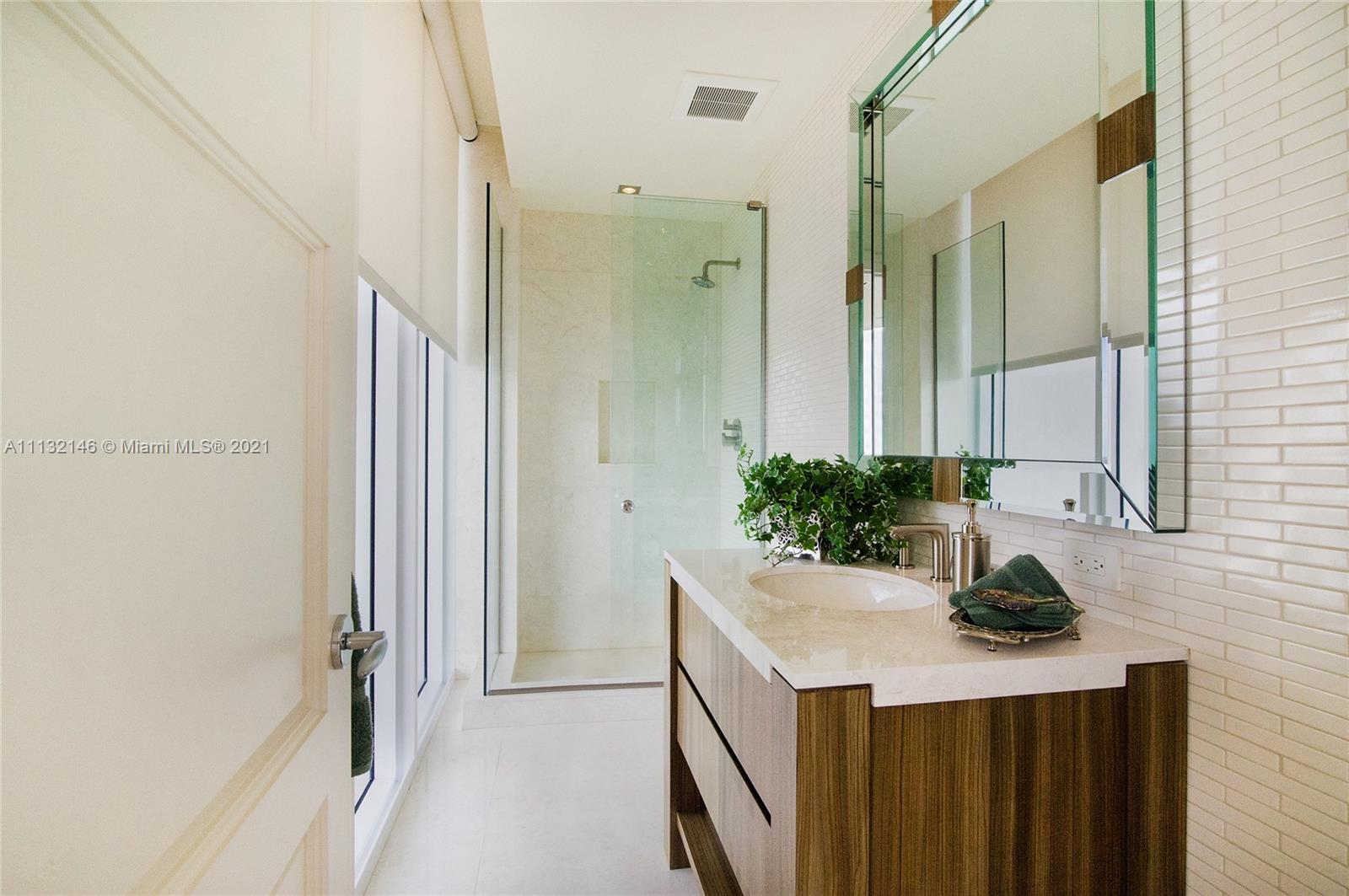 LAS OLAS RIVER HOUSE COND - Residential