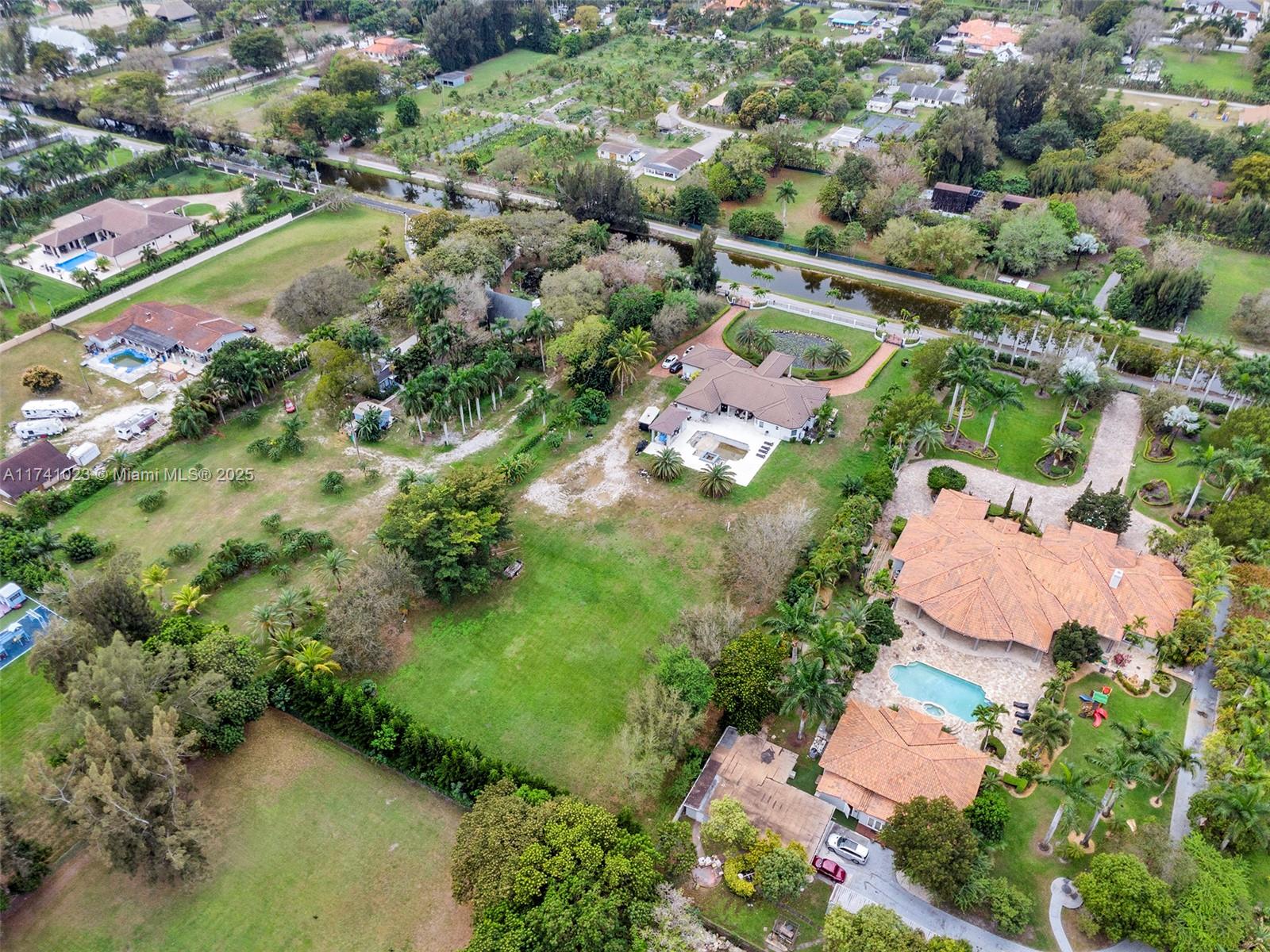 EVERGLADES SUGAR & LAND C - Residential