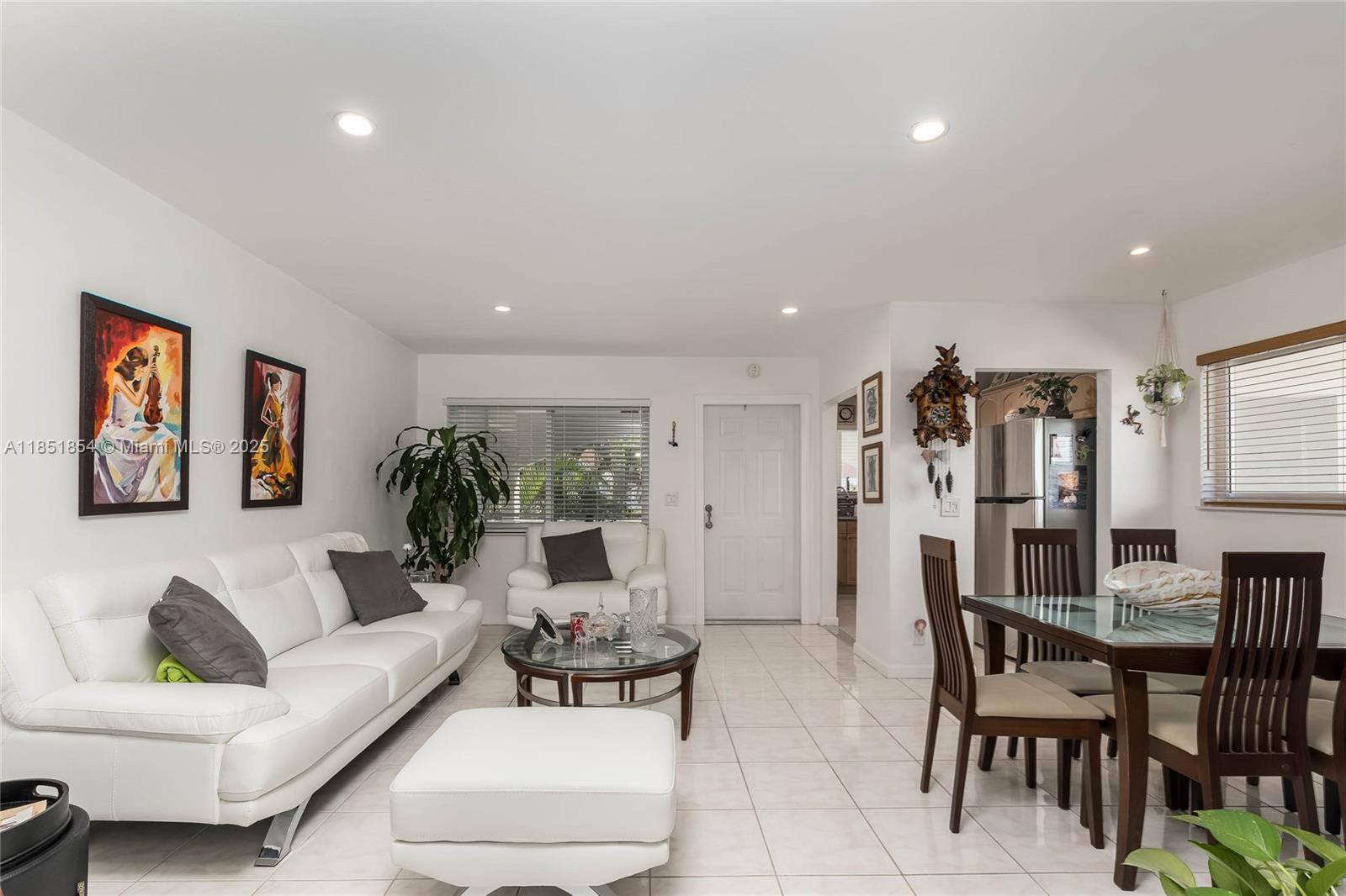 PARADISE VILLAS CONDO - Residential